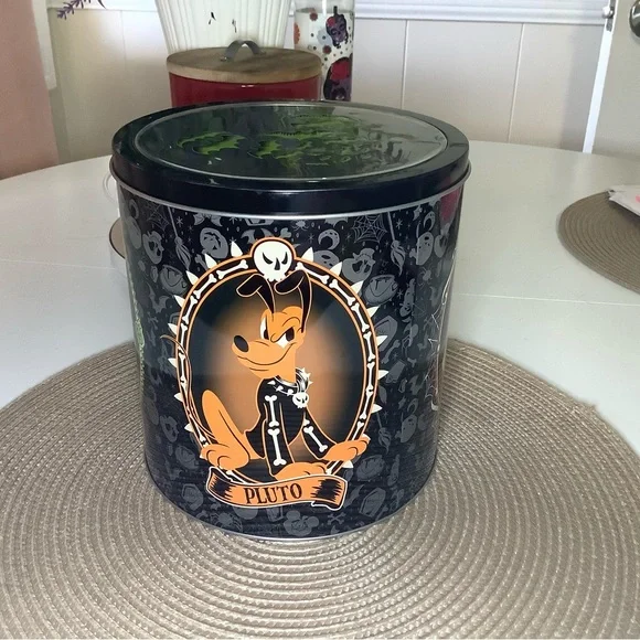 < Disney Halloween Tin > - Picture 2 of 4